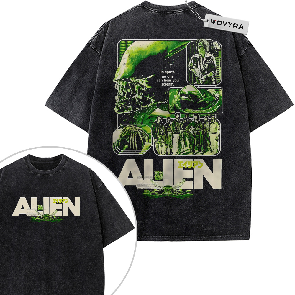 2-sided vintage T-shirt featuring green Alien film-style panels beneath a large xenomorph head